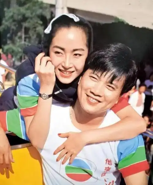 当年恬妞嫁给印尼富豪后发现被骗,他说:我有两个妻子,你排第三