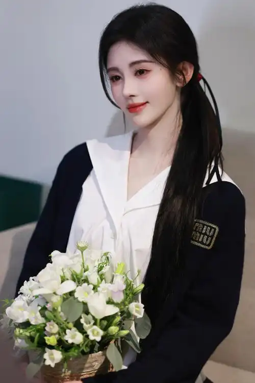 发现祎条线索#补档昨日#花间令#杨采薇/上官芷@鞠婧祎直播现场活动图