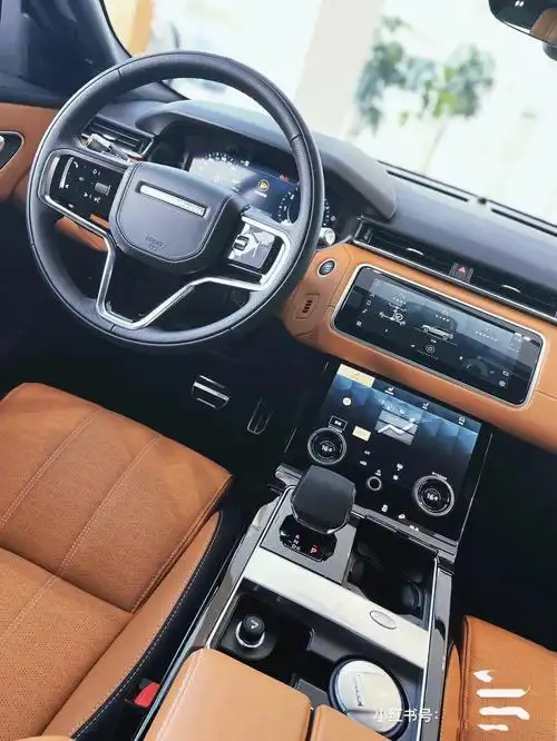 路虎揽胜星脉内饰