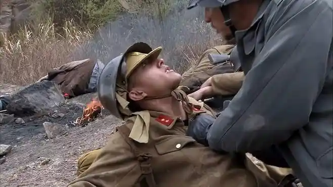 狼烟遍地09:国军看到鬼子是孩子,不忍心下手,不料自己太天真了-影视综