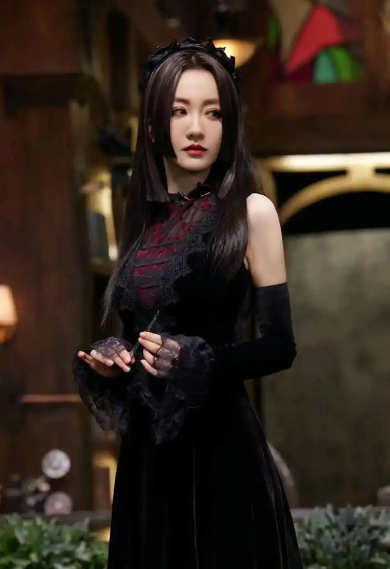 八卦娱乐明星# #杨蓉# #明星大侦探# 杨蓉在明星大侦探里扮演蓉哥特