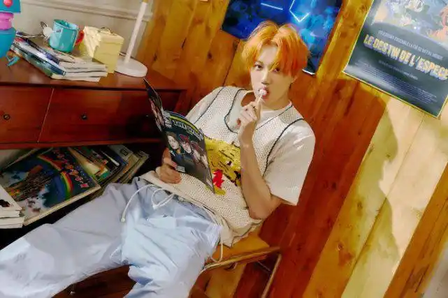 exo忙内互拍吴世勋金丝眼镜禁欲回归主打金钟仁中输超50万