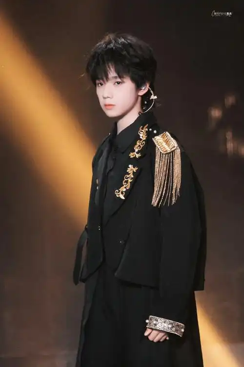 元气小爱豆直击你的心7815@tf家族-王橹杰ljw#街舞