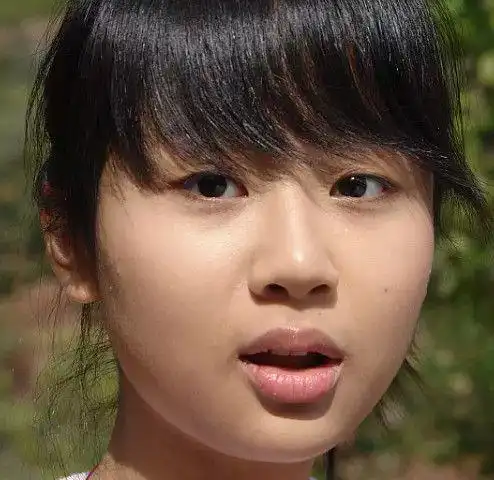 杨紫早年旧照被扒出,小仙女曾遭群嘲黑土girl