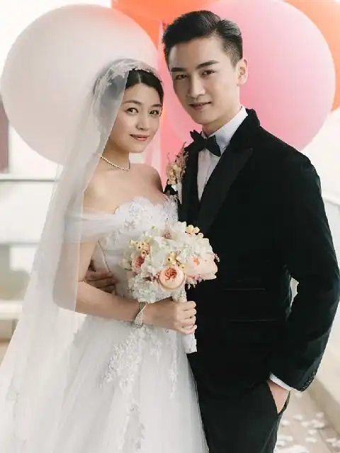 路人偶遇陈晓陈妍希拍婚纱照,网友:陈妍希的腰是真粗!