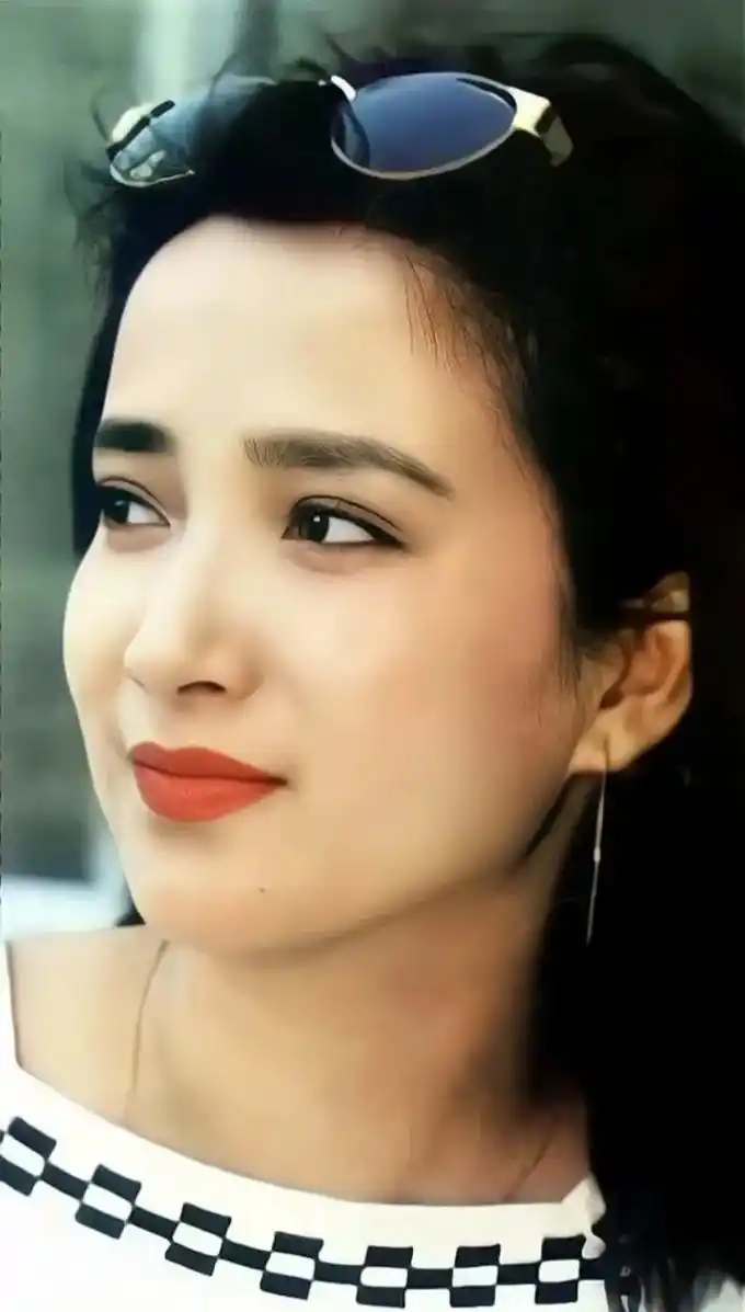 何晴是唯一一个演遍"四大名著",并且兼任"琼瑶女郎"的女演员 - 抖音