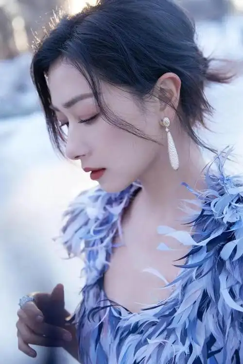 万茜高清图冰雪公主