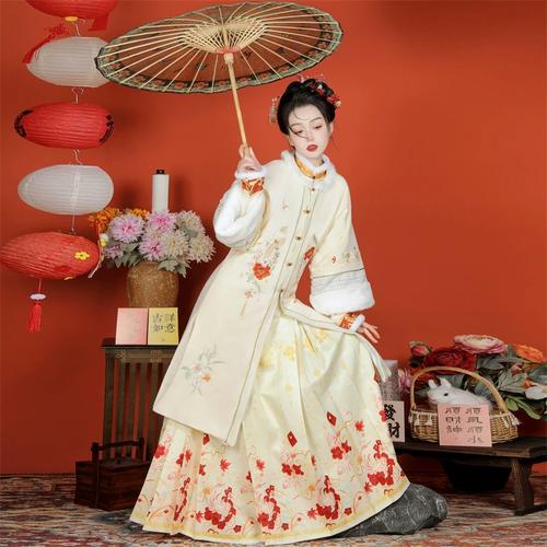 汉服女明制圆领对襟袄马面裙加厚刺绣中国风古装过年喜庆套装冬款