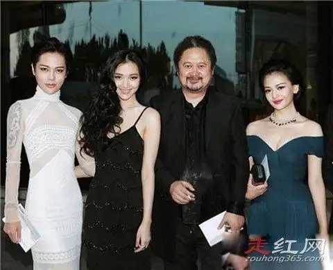 时诗是不是做了手术了啦是男是女变性了吗