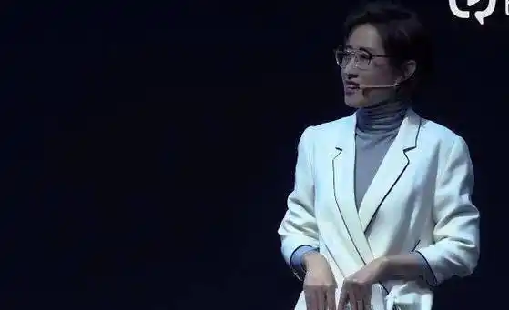 30岁嫁豪门,37岁分手,40岁触底反弹爆红,她的叛逆人生才刚开始_刘敏涛