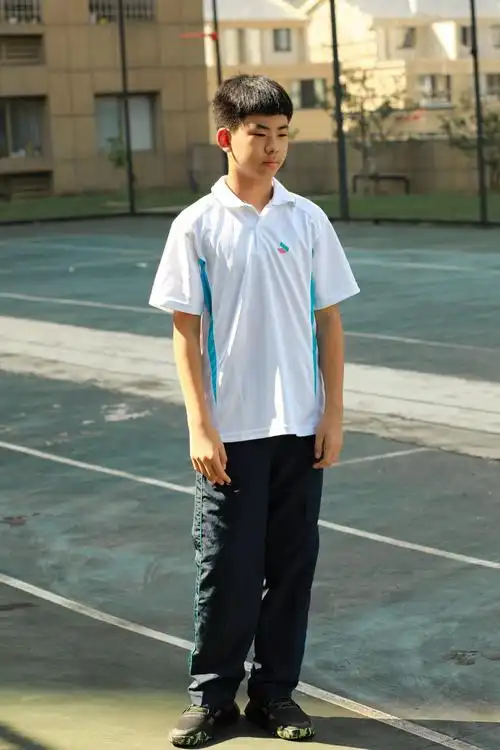 2019年9月7日 星期六《校服》