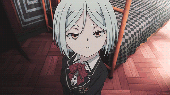 歪头gif少女gif白发gif动漫gif