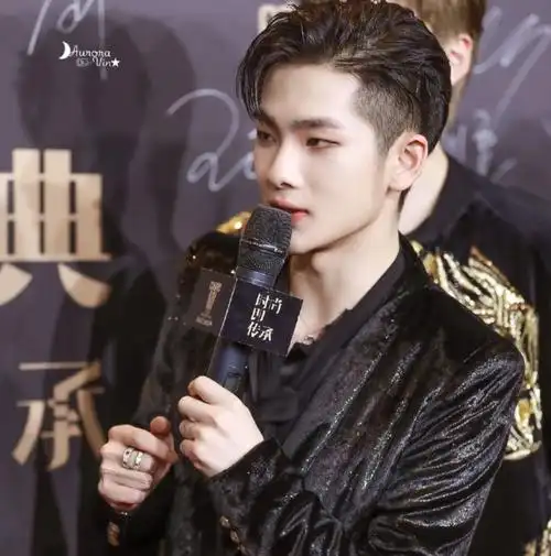 rise队长周震南纹身意义解析