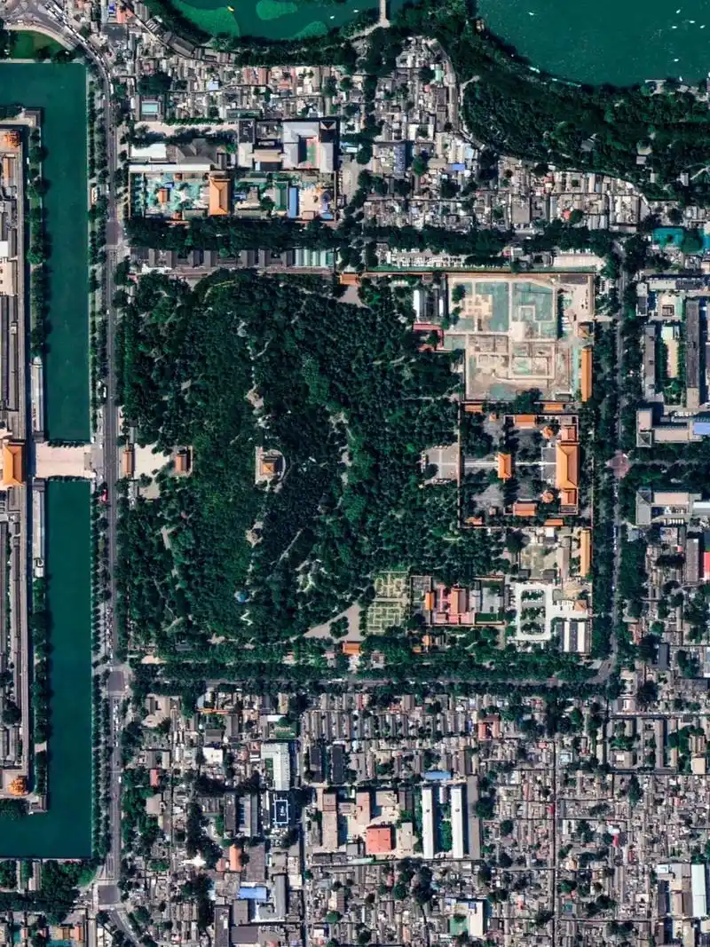 故宫超清全景卫星图 故宫全景卫星图涵盖了从天安门到景山一段完整的