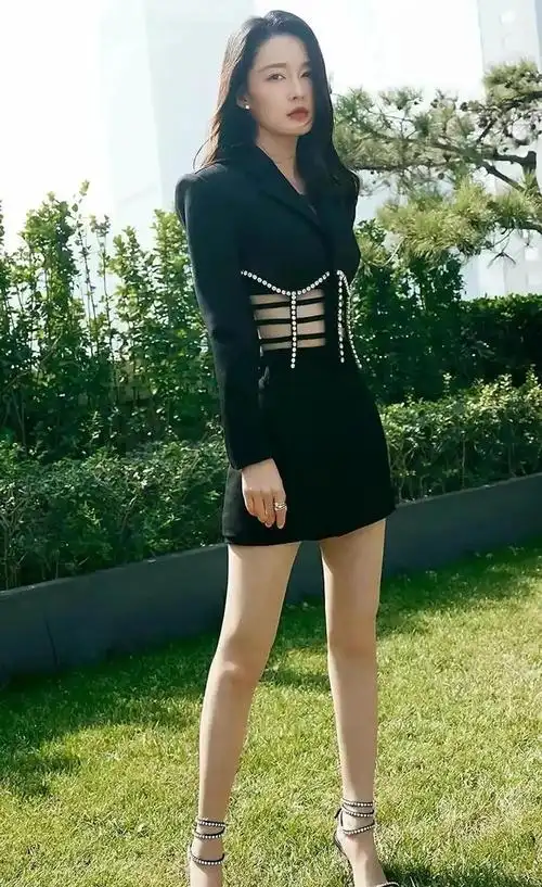 李沁明星壁纸(44)|讲真的|中国传统音乐_网易订阅