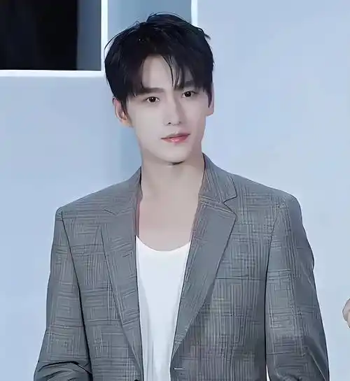 原创娱乐圈八卦赵丽颖王一博杨紫杨洋魏大勋张颂文赵露思金晨胡夏