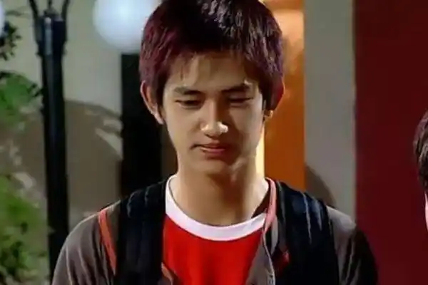 还有就是我们的杀姐姐马可了,大家还记得《家有儿女》中的狂野男孩么?