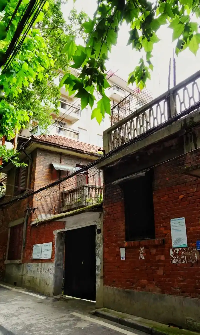 武昌黎元洪公馆.民国初年,黎元洪在清代湖北巡抚衙门旧址建起8 - 抖音