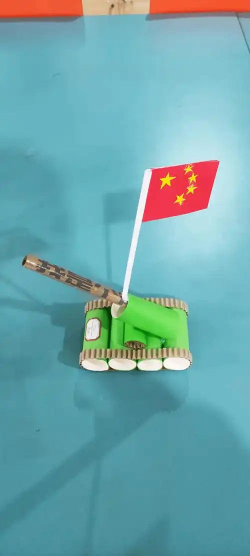 垃圾分类变废为宝番禺区万豪儒林小学手工制作活动