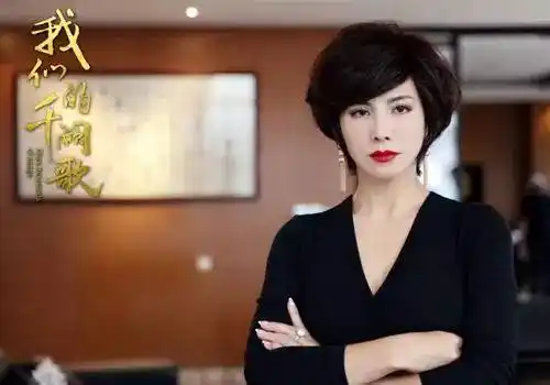 古装剧,民国剧以及现代剧,长发,短发,直发或是卷发,都能被她轻松驾驭