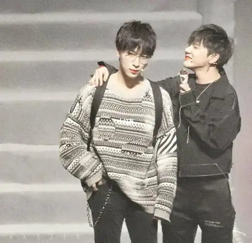 悄咪咪嗑景羊#cv景向谁依  #cv羊仔