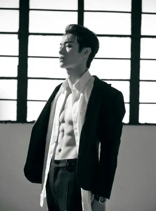 许凯是内娱男菩萨吧#许凯晒腹肌照是内娱男菩萨吧,这些是我上辈鬃做