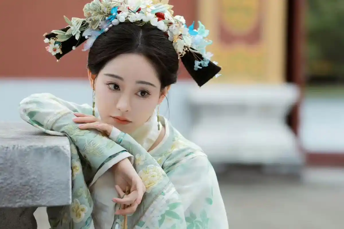 谁懂[开心]她和古装的适配度真的很高#祝绪丹古装造型