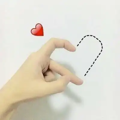 女生单手比心头像