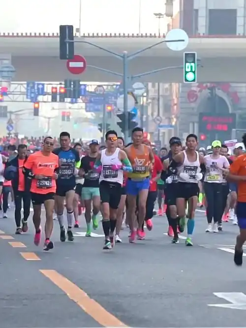 马拉松跑步上衣速干t恤定制工作服短袖印logo印字团服跑团衣服diy