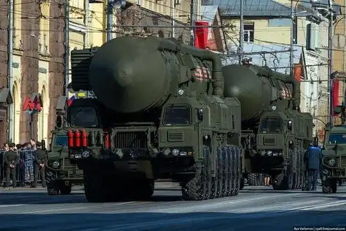 已装备12个团,可瞬间抹平美国|亚尔斯|俄罗斯|东风_新浪新闻