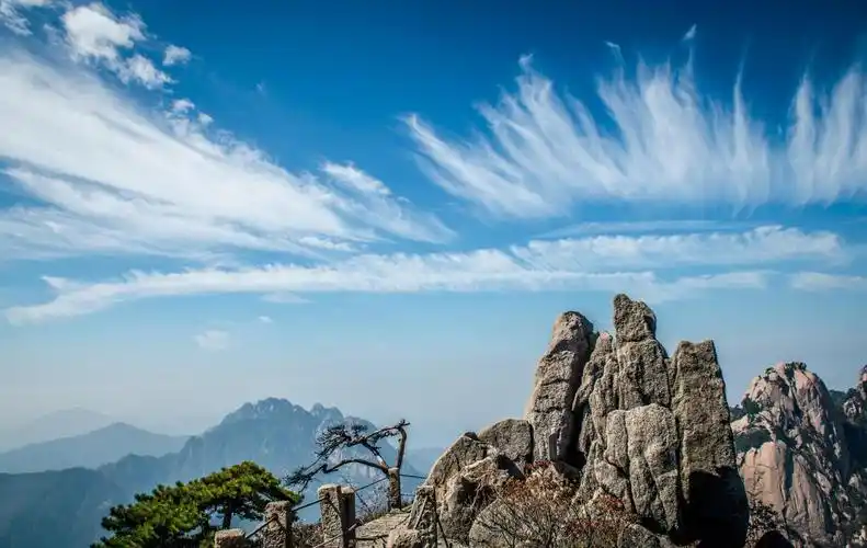 中华名山前十, 三山五岳一半没上榜, 你觉得合理吗?