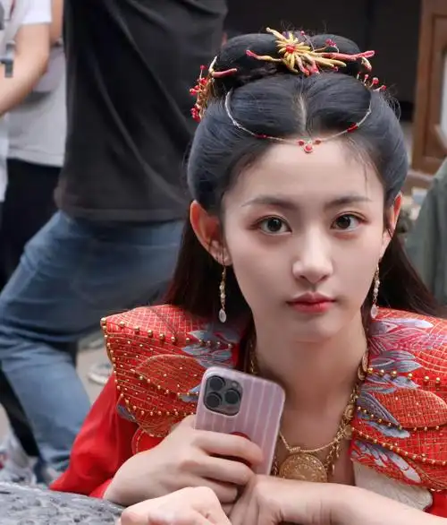 欢娱影视,赵晴古装造型_高清图集_新浪网