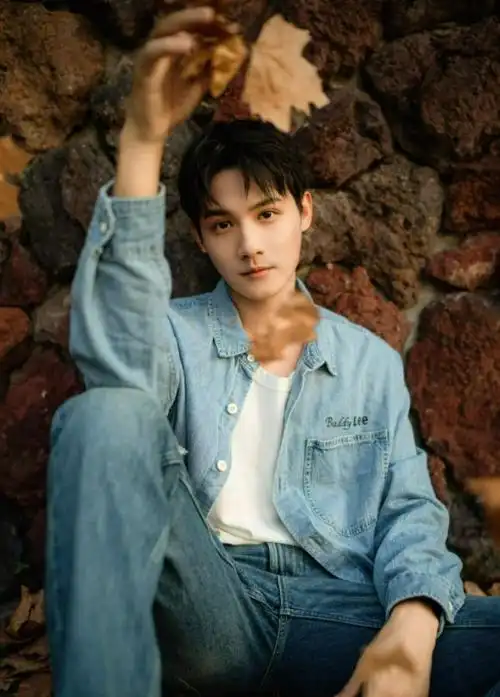 吴京筹备新电影刀美人师兄郑业成积极接洽有望出演新角色