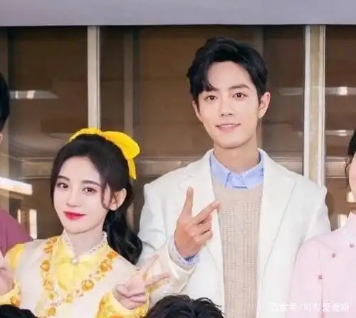 肖战和鞠婧祎才是一对吧,配一脸