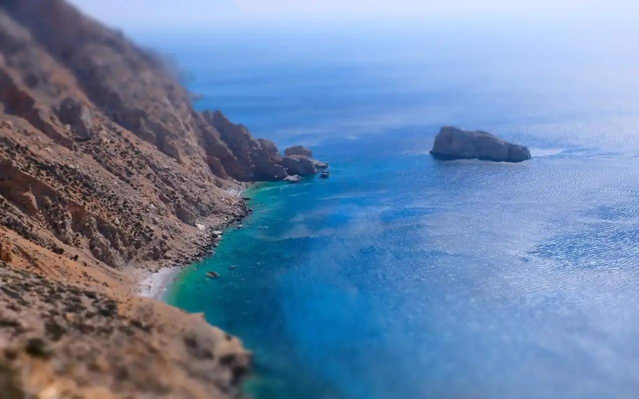 唯美海岸蓝色风景桌面壁纸,风景壁纸,唯美,护眼,高清,清新,大海,蓝色