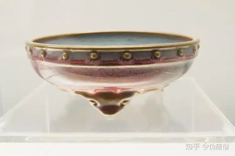 博物馆里的瓷器史24宋61钧窑鼓式三足洗故宫博物院藏