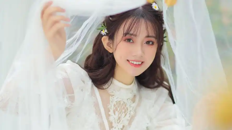 女生漂亮侧面唯美图片-美女壁纸 - 壁纸之家