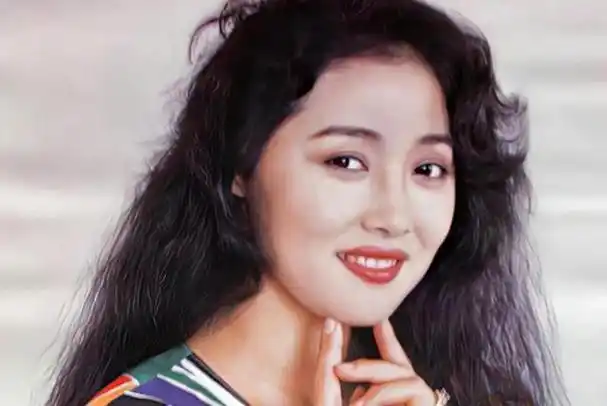 刘蓓三婚嫁给张健亲儿子是她的小太阳大明星继子却让她苦恼