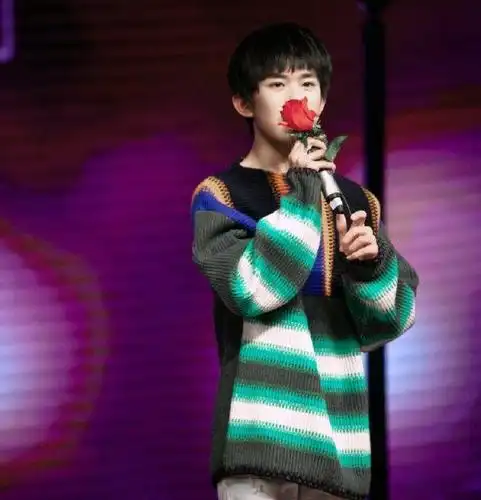 易烊千玺将举办个人演唱会,主题"玊尔"的意思,你看懂了吗?