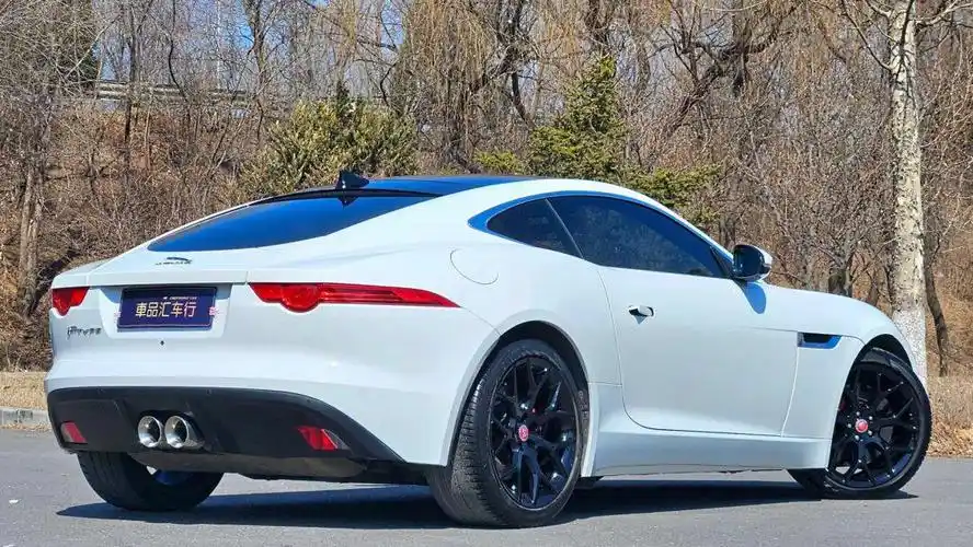 最新到店2018年捷豹ftypesc硬顶版跑车指导价798万