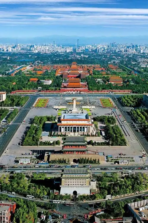 永乐十八年(1420年)十二月底,紫禁城建成,次年,朱棣正式把京师从南京