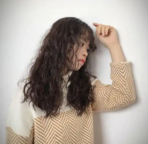 发型欣赏——泡面小卷发