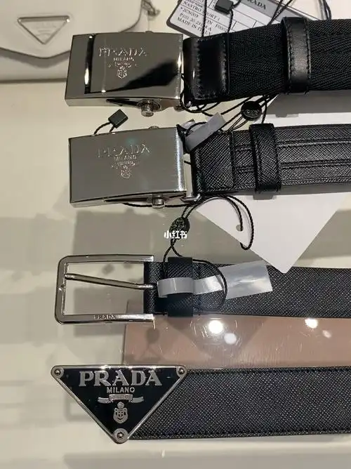 普拉达经典男士皮带腰带