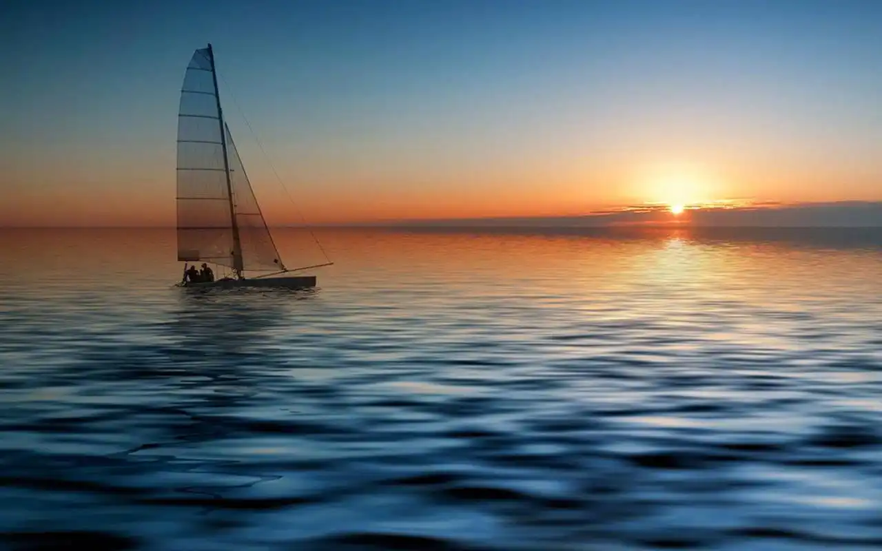 海上帆船美景图片电脑壁纸高清大图预览1920x1200_风景壁纸下载_美桌