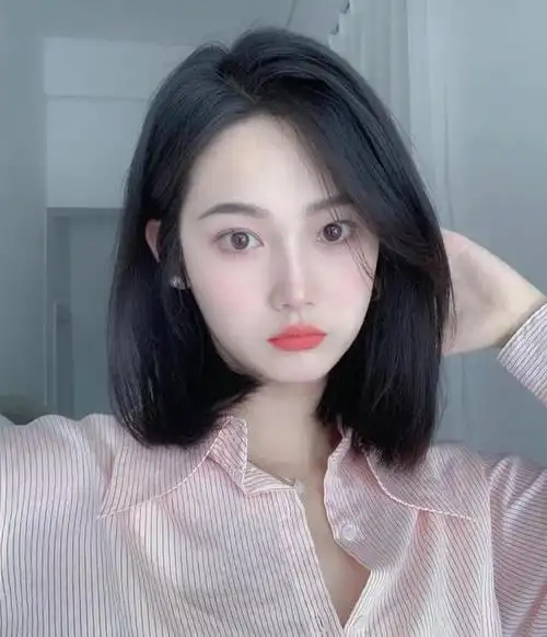 今年流行这4种短发,换上就很美|发型|减龄|刘海|脸型|齐刘海_网易订阅