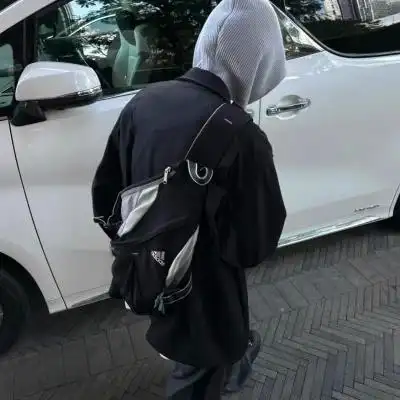 ins高级质感小众头像男_男生头像_头像屋