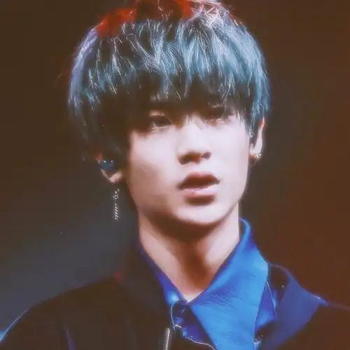 justin黄明昊/自截男爱豆头像/二传明细出处by小乔妹妹的