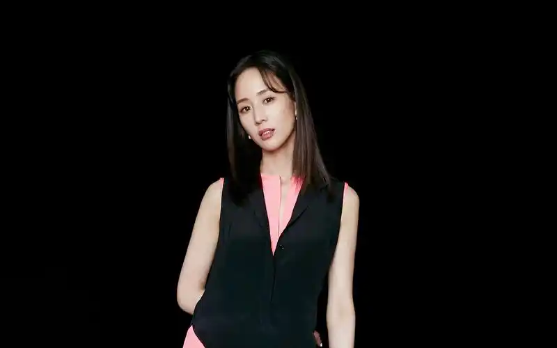 张钧甯性感优雅写真高清桌面壁纸