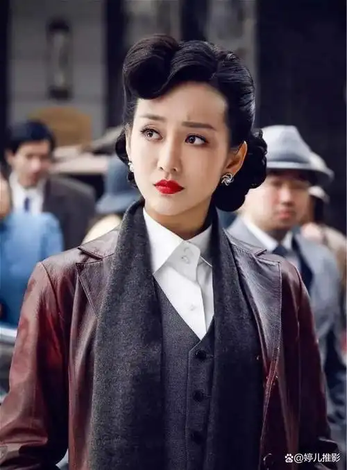 提到王鸥,想必大家都不陌生,模特出身的她拥有高挑的身材和亮丽的外表