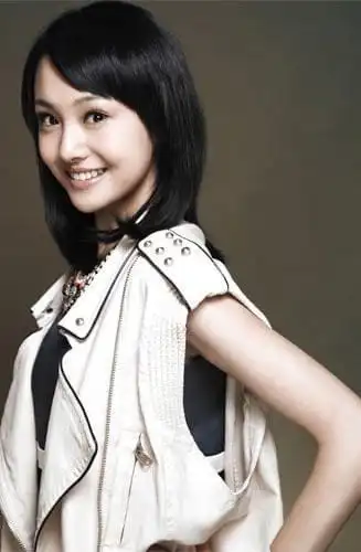 郑爽宣布退出微博为什么还有人骂她,粉丝这一次一边倒状态_网易订阅